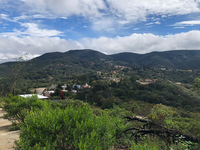 Cucursola Guanajuato: Redefiniendo la Vivienda Ecológica en el Corazón de la Sierra de Santa Rosa